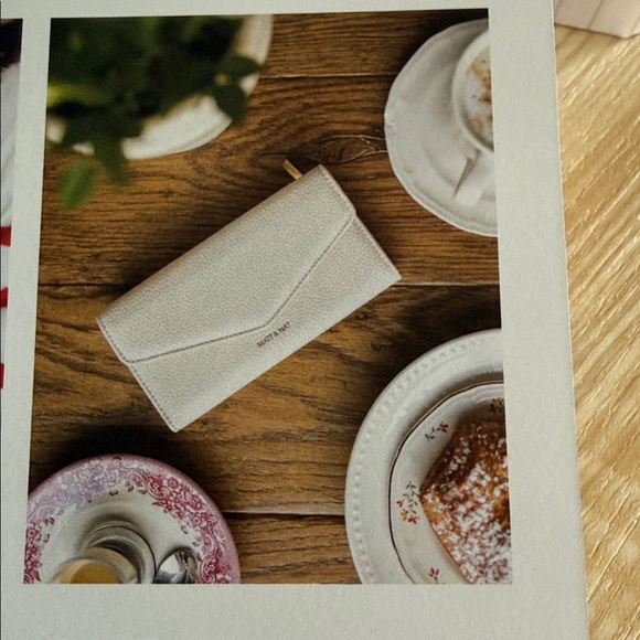 Matt & Nat Handbags - Matt & Nat Jilly Box Spring 2026 Beige Raye Vegan Leather Wallet New